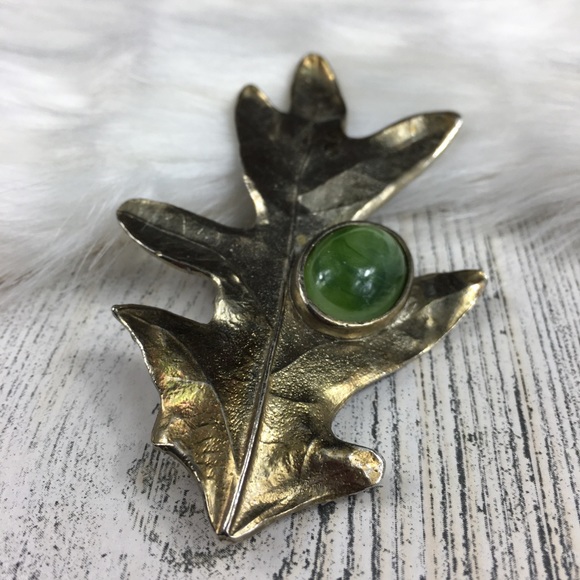 Vintage Pisces Leaf Brooch w/ Green Cabochon - Picture 3 of 7